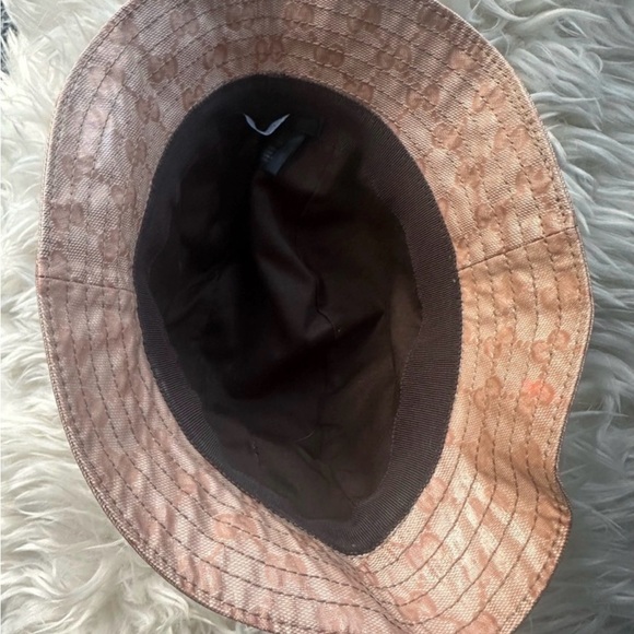GUCCI GG Pink Canvas Bucket Hat Small $660 - Picture 6 of 10